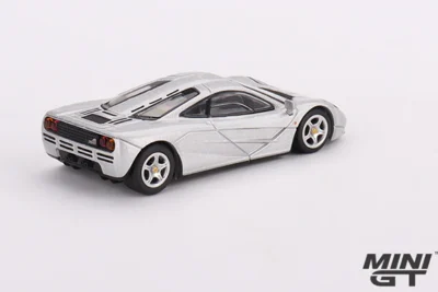 ماکت Mini GT 1/64 McLaren F1 Magnesium Silver: زیبایی و دقت