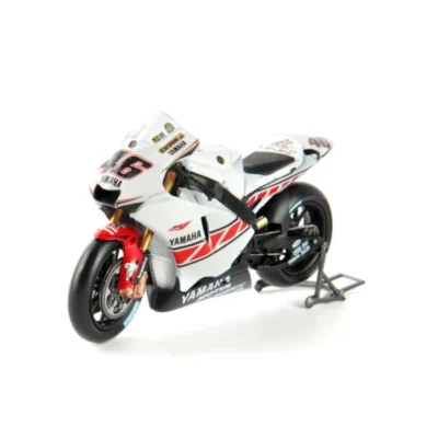 ماکت موتور یاماها YZR-M1 والنسیا 2005، 1:18، لئو - مدل کار ایران